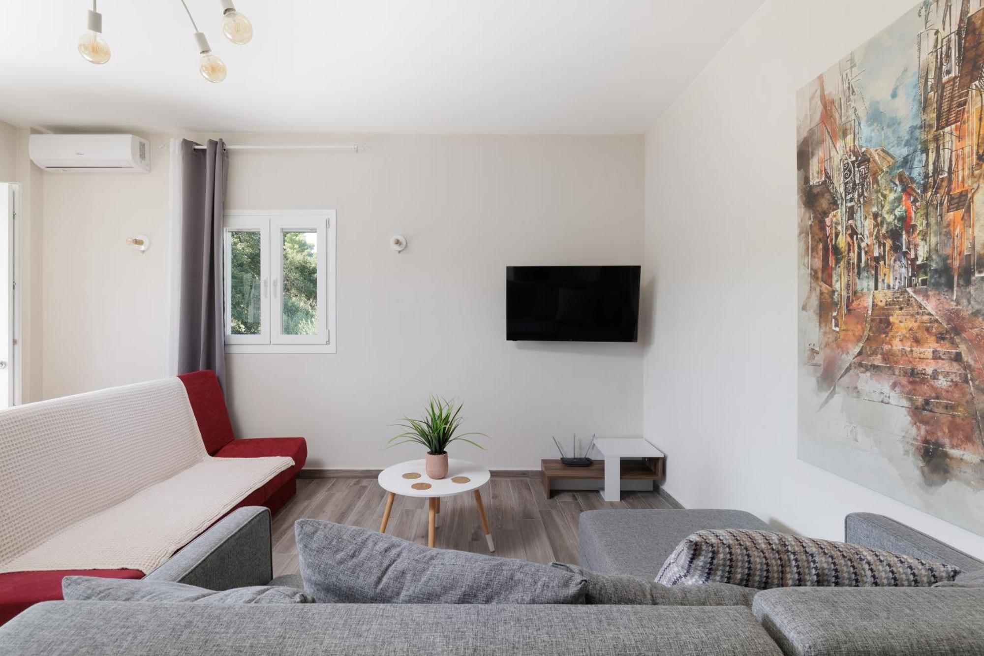 Sundial House Apartment Gouvia Exterior photo