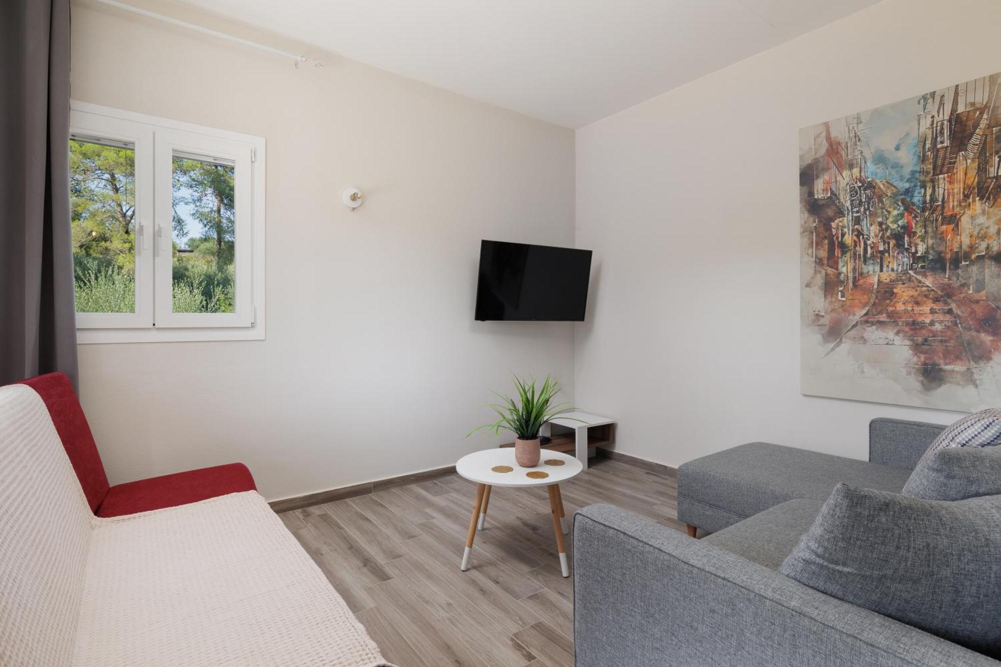 Sundial House Apartment Gouvia Exterior photo